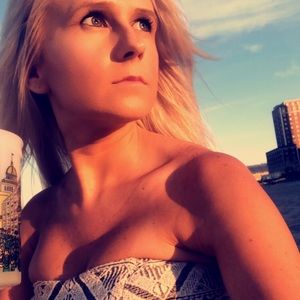 Meet your Posher, Ania